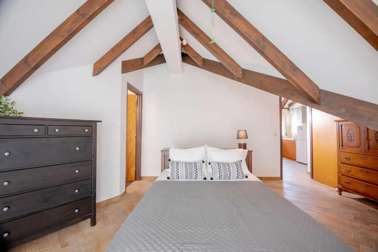Ten Suns Residence ليكسوري 0*,  اليونان
