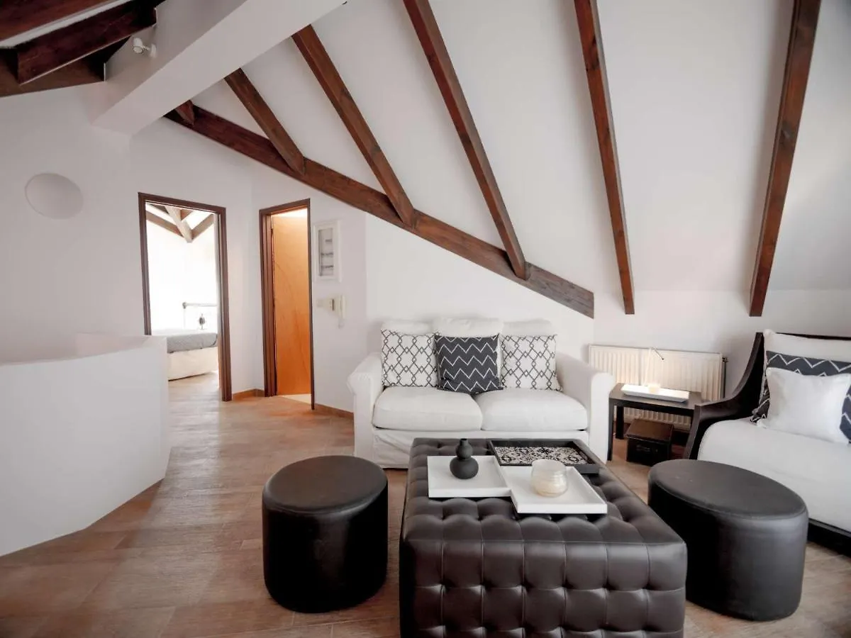 Ten Suns Residence ليكسوري 0*,  اليونان