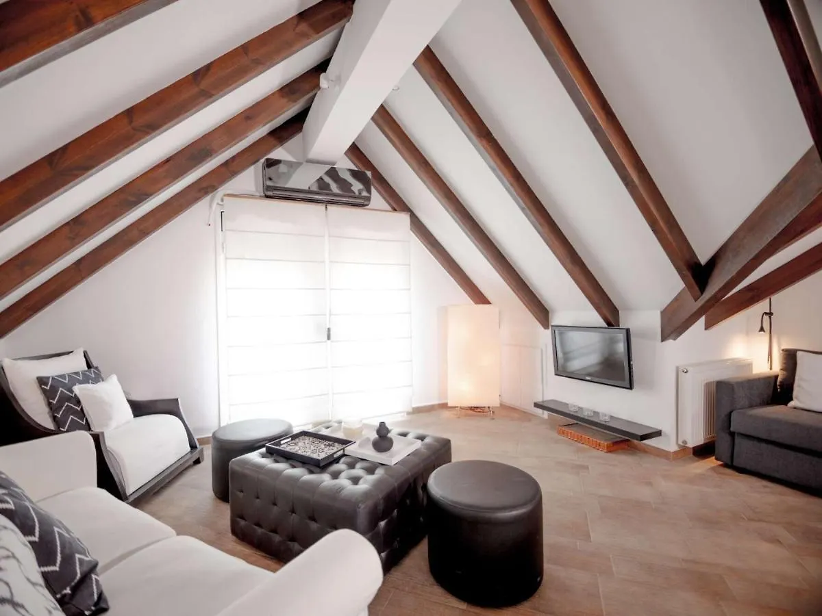 Ten Suns Residence ليكسوري شقة